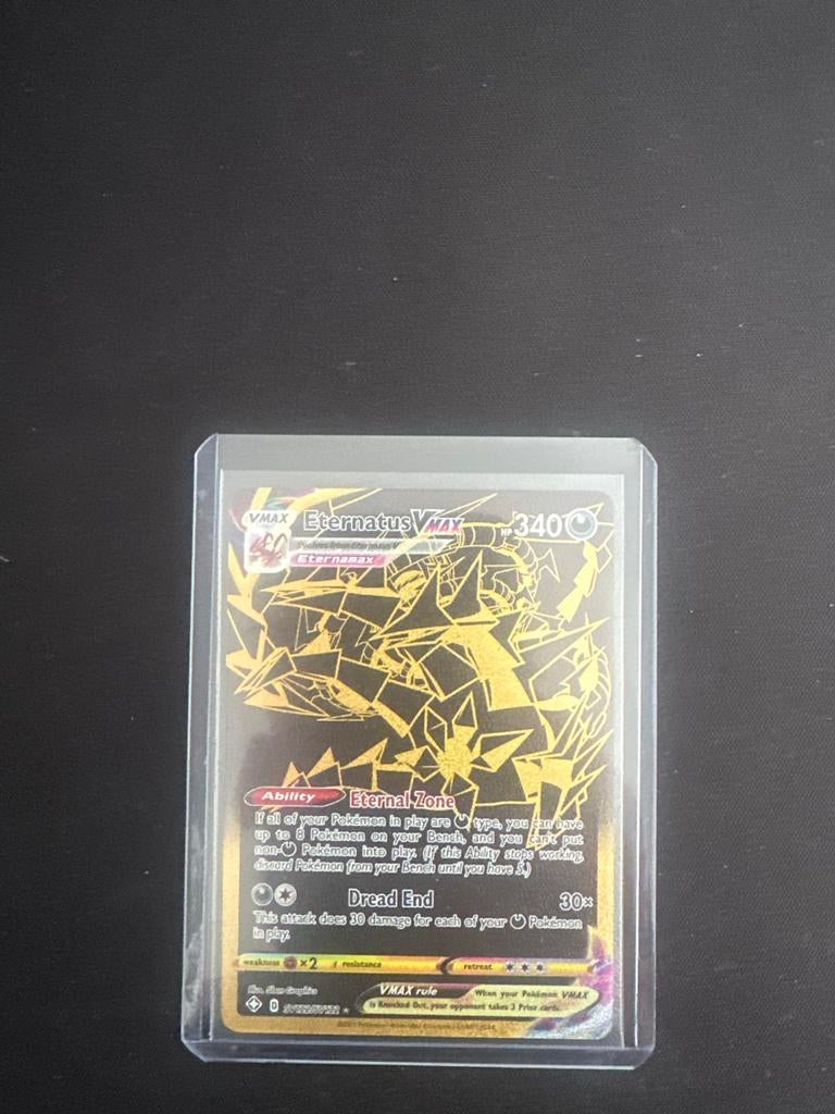 Pokémon Eternatus VMAX Gold Secret Rare Kaart, Ophalen of Verzenden, Zo goed als nieuw, Losse kaart, Foil