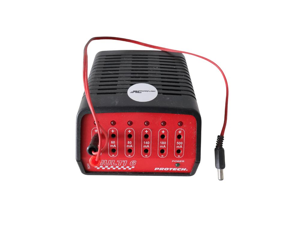 Protech Multi 6 lader rc, Hobby en Vrije tijd, Modelbouw | Radiografisch | Auto's, Ophalen of Verzenden, Gebruikt, Overige schalen