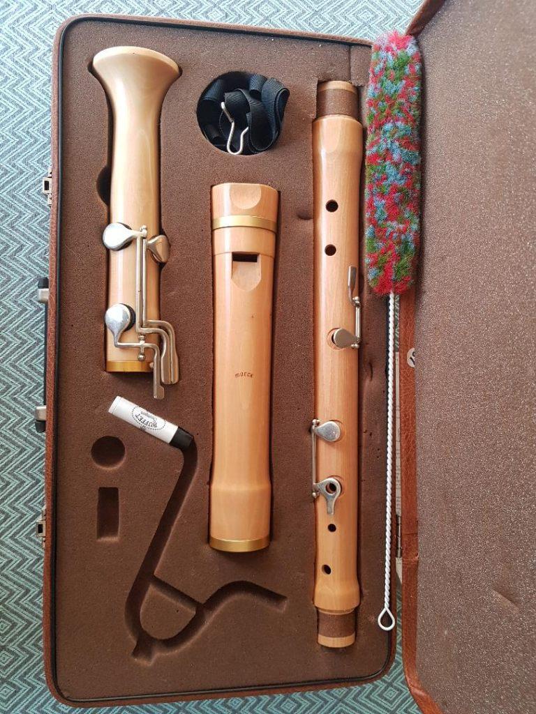 Moeck basblokfluit 100cm, Muziek en Instrumenten, Blaasinstrumenten | Blokfluiten, Ophalen, Zo goed als nieuw, Bas, Met koffer, hoes of etui