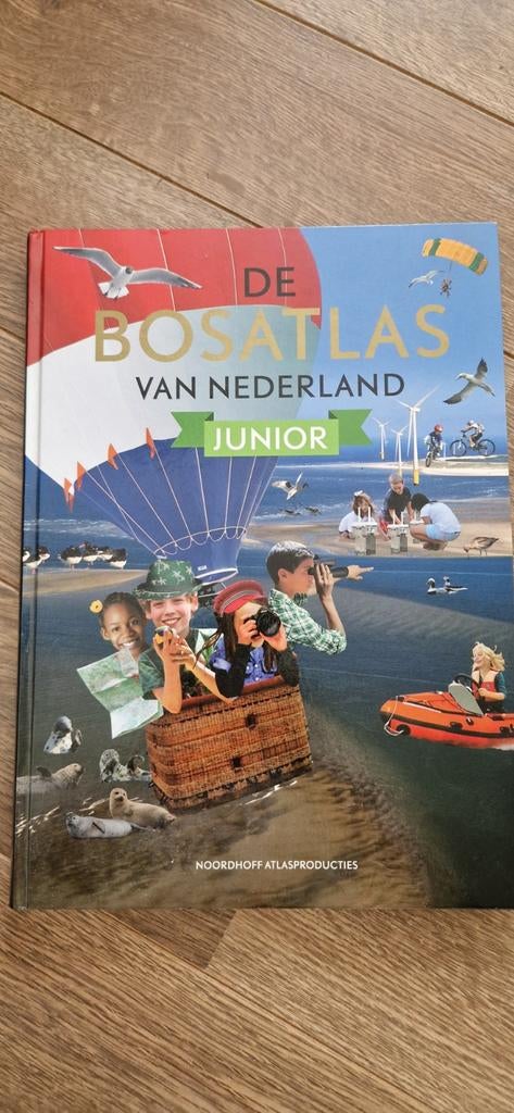 De Bosatlas van Nederland Junior - Educatieve Atlas, Boeken, Bosatlas, 2000 tot heden, Ophalen of Verzenden, Zo goed als nieuw