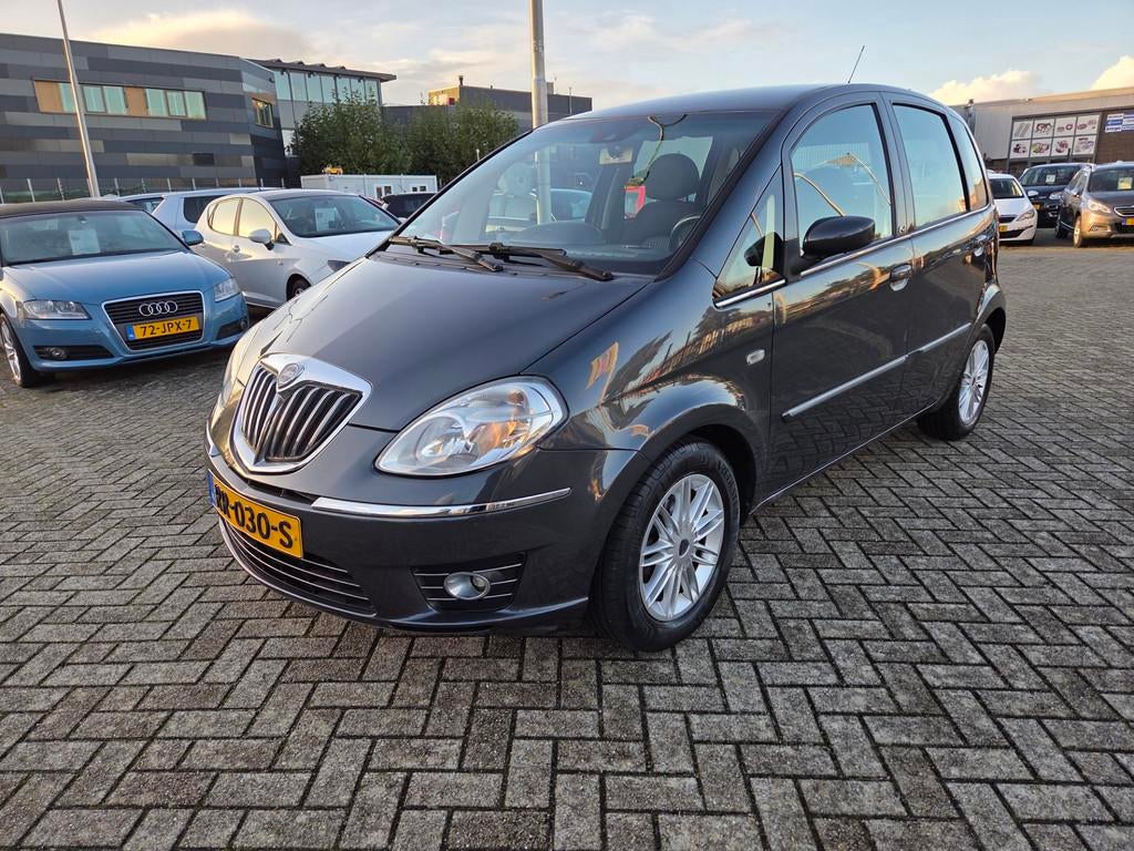 Lancia Musa 1.4-16V Oro/ DEALER ONDERHOUD, Auto's, Lancia, Voorwielaandrijving, Gebruikt, 400 kg, Bedrijf