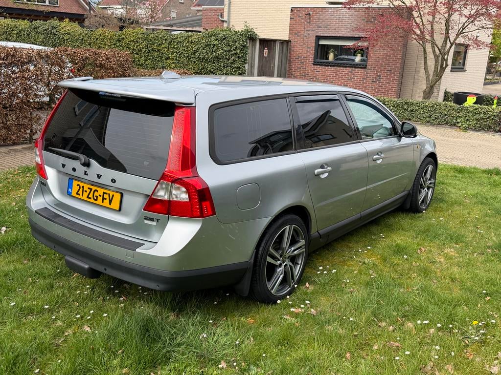 Volvo V70 2.5T Getuned Nw APK Grote beurt, Auto's, Voorwielaandrijving, 1800 kg, 2521 cc, Stationwagon