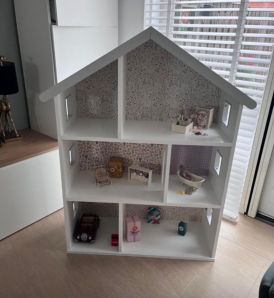 Poppenhuis van Project Dollhouse, Ophalen, Gebruikt, Poppenhuis