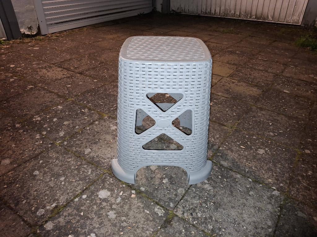 Opstap krukje, Huis en Inrichting, Krukjes, Ophalen, Zo goed als nieuw, Kunststof