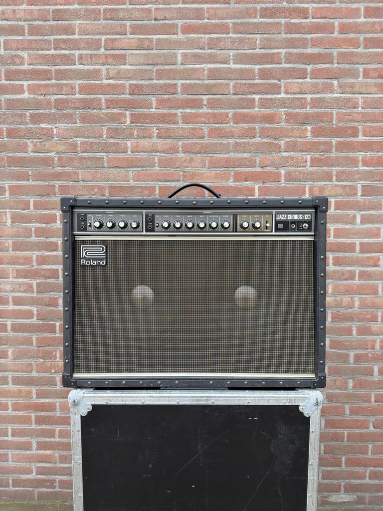 Roland JC-120 Jazz Chorus Vintage Combo Gitaarversterker, Ophalen, Gebruikt, Gitaar, 100 watt of meer