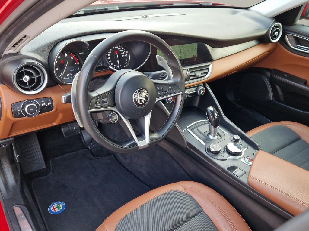 Alfa Romeo Giulia 2.0 Turbo Super Automaat - NL Auto, Auto's, Automaat, 745 kg, Achterwielaandrijving, Euro 6