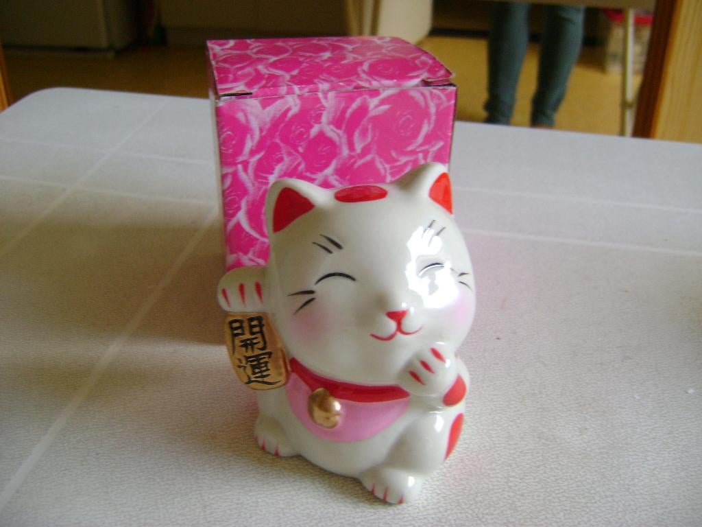 nieuw chinese spaarpot van poes van 10hoogx7breed  in doos, Verzamelen, Ophalen of Verzenden, Nieuw, Steen, Aardewerk of Keramiek