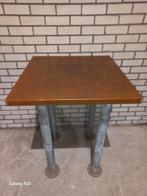 Stevige sta of stamtafel., Ophalen, Zo goed als nieuw