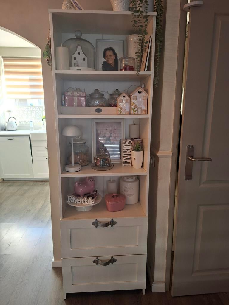 Kast van Ikea, Ophalen, 50 tot 100 cm, Zo goed als nieuw, Met lade(s)