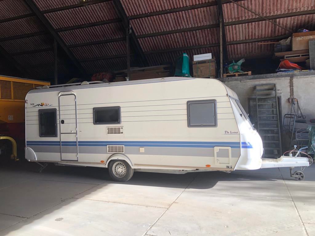 Hobby De Luxe Easy Caravan 560 kmfe - Ruim en Comfortabel, Caravans en Kamperen, Caravans, Vast bed, Rondzit, Hobby, Kachel