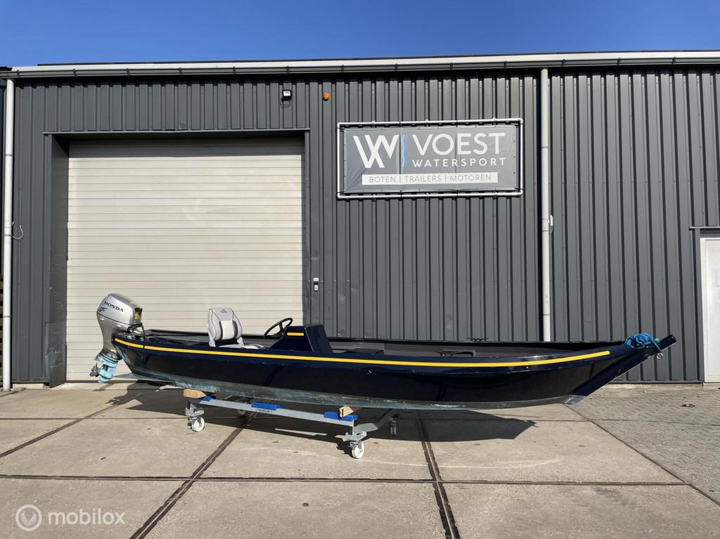 Giethoornse punter polyester / 15 pk Honda, Watersport en Boten, Vis- en Consoleboten, Overige brandstoffen, 6 meter of meer, 10 tot 30 pk