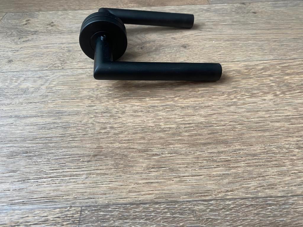 Deurbeslag/deurkrukken 2 sets *Nieuw*, Ophalen of Verzenden, Zo goed als nieuw, Rvs, Klink of Kruk