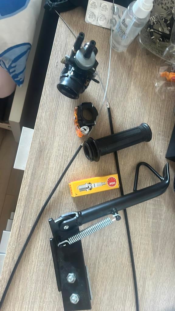 Onderdelen vivacity, Fietsen en Brommers, Scooters | Peugeot, Ophalen of Verzenden, Gebruikt, Benzine, Vivacity