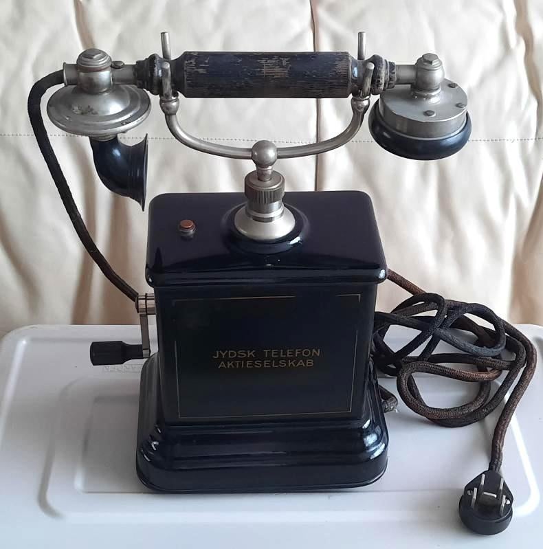 antieke telefoon met zwengel., Telecommunicatie, Vaste telefoons | Niet Draadloos, Ophalen, Gebruikt