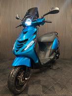 PIAGGIO ZIP 4T 3V BROM 2022 FULLL OPTION ICE CANDY BLUE, Fietsen en Brommers, Scooters | Piaggio, Maximaal 45 km/u, Zip, Ophalen of Verzenden