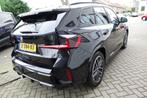 Bmw X1 XDRIVE 30E M-Sport Panorama Trekhaak, Auto's, Gebruikt, Zwart, 82 km, Bedrijf