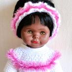 Pop 50 cm mooi gehaakte kleding, Ophalen of Verzenden, Zo goed als nieuw, Babypop