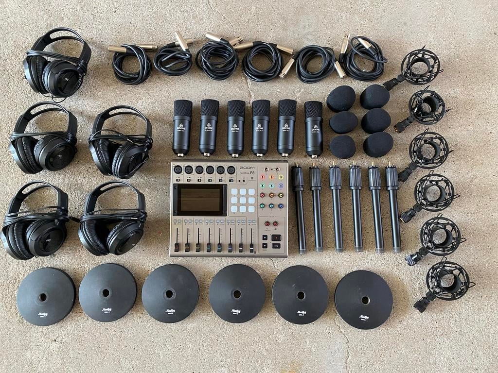 Complete podcast set met Zoom PodTrak P8 en 6 microfoons, Muziek en Instrumenten, Ophalen of Verzenden, Zo goed als nieuw, Studiomicrofoon
