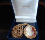  VINTAGE ROMANTIEK: SCHITTERENDE CAMÉE HANGER , Verzenden, Nieuw, Verstelbaar, Goud