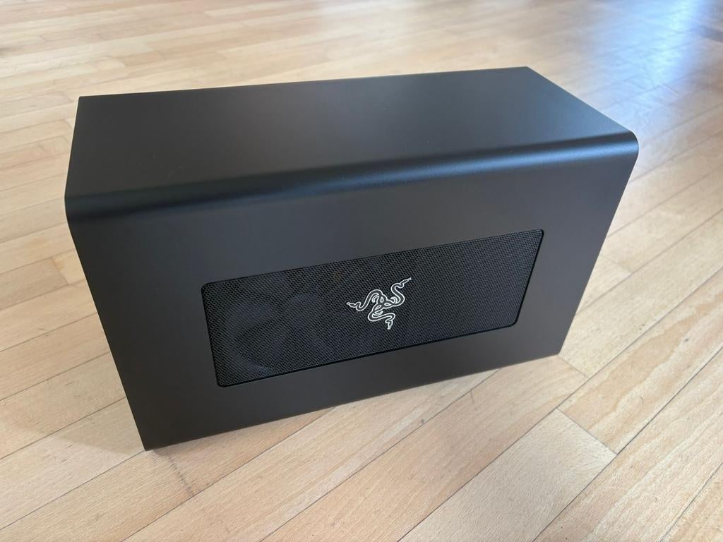 Egpu Razer core x, Computers en Software, Computerbehuizingen, Zo goed als nieuw, Ophalen