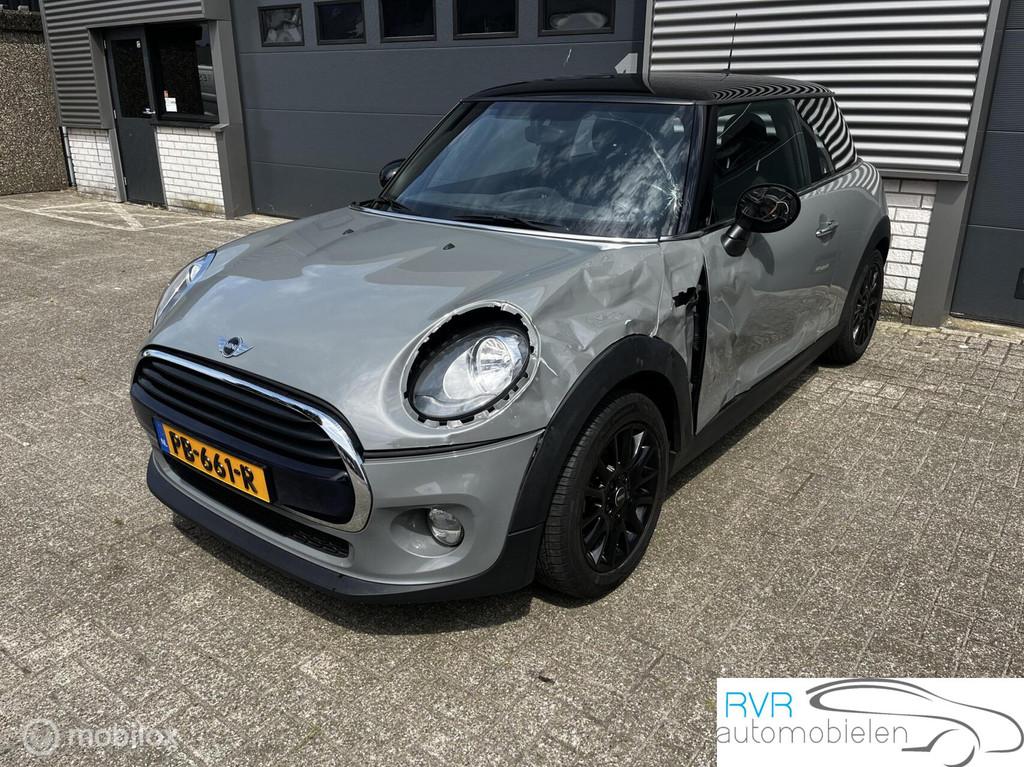 Mini Mini 1.5 Cooper NAVI/CRUISE/PDC, Auto's, Mini, Voorwielaandrijving, Gebruikt, Euro 6, 4 stoelen
