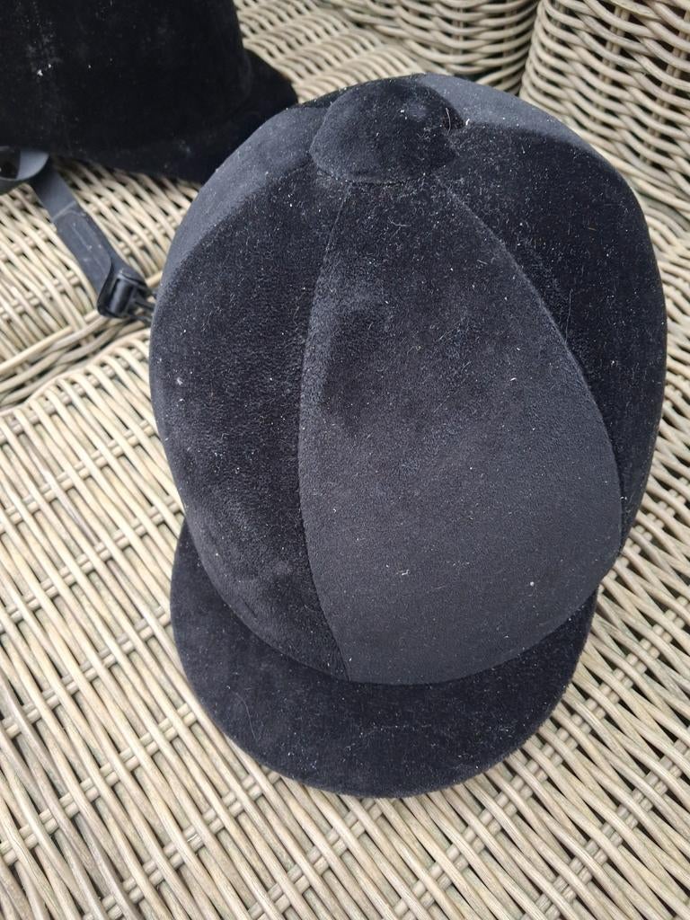 Cap van Horka zwart maat 58 in goede staat, Dieren en Toebehoren, Paardrijkleding, Ophalen, Gebruikt