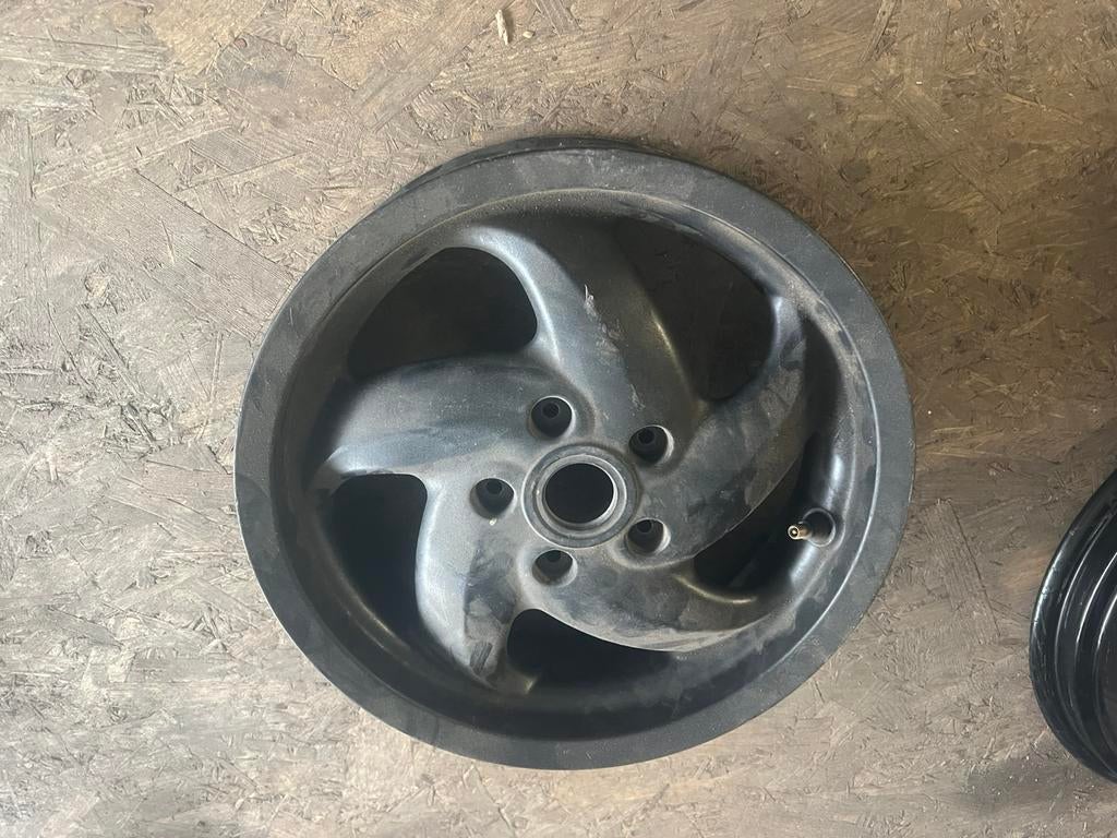 Gilera runner 125 DD achtervelg achter velg wiel band, Ophalen of Verzenden