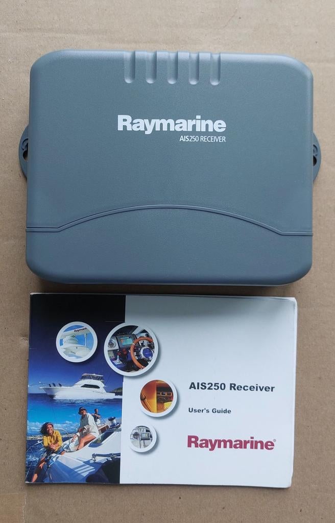 Raymarine Ais 250 ontvangen module. E03015, Watersport en Boten, Ophalen of Verzenden, Zo goed als nieuw, Communicatie