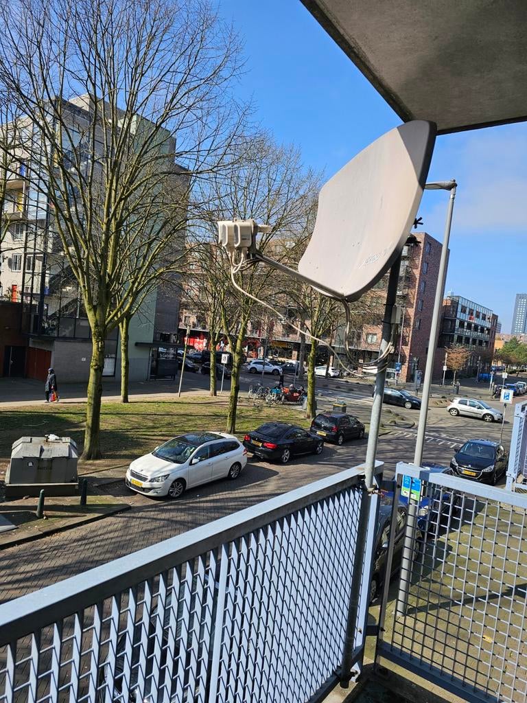 Schotelantenne met 4 LNB's - Goede ontvangst!, Ophalen, Gebruikt