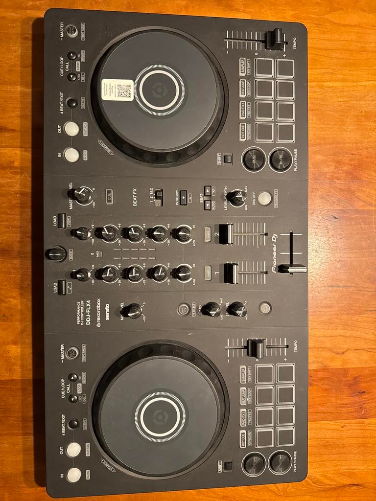 Huur populaire DJ set voor feest of om te proberen, Muziek en Instrumenten, Dj-sets en Draaitafels, Ophalen, Zo goed als nieuw