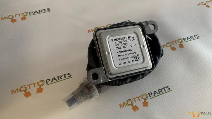 Mercedes-Benz NOx sensor A0009055106 - A3C00312100 ZGS001Q01, Auto-onderdelen, Elektronica en Kabels, Mercedes-Benz, Gebruikt