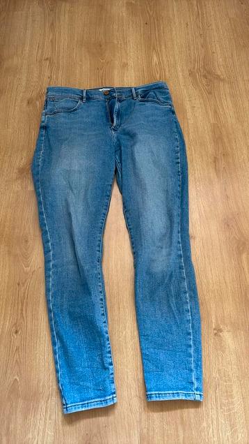 Wrangler spijkerbroek W32 L30 mooie broek beschikbaar voor biedingen