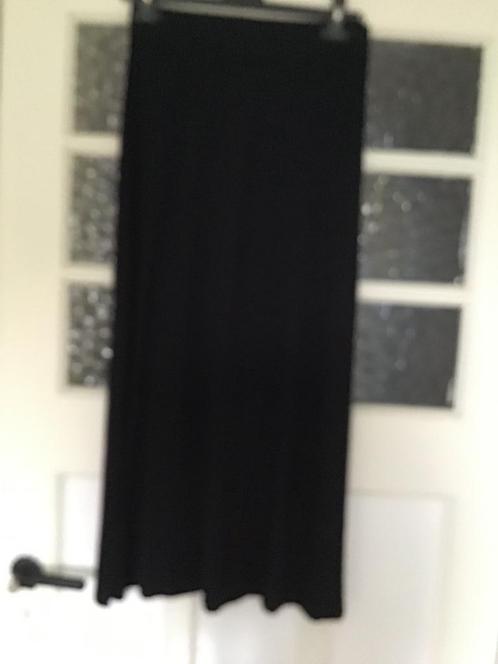 LANGE HEMA ROK ZWART MAAT S, Kleding | Dames, Rokken, Zo goed als nieuw, Maat 36 (S), Zwart, Onder de knie, Verzenden
