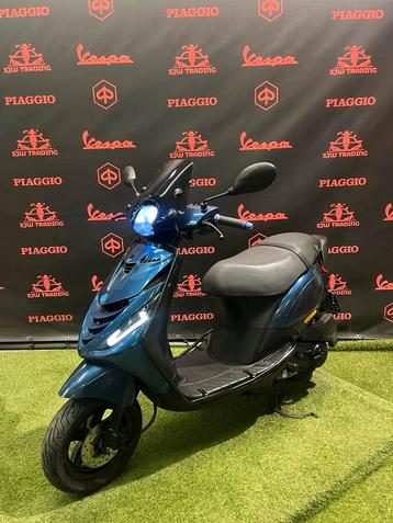 Piaggio Zip 2017 Brom! SP Midnight Blue Full Option Garantie beschikbaar voor biedingen