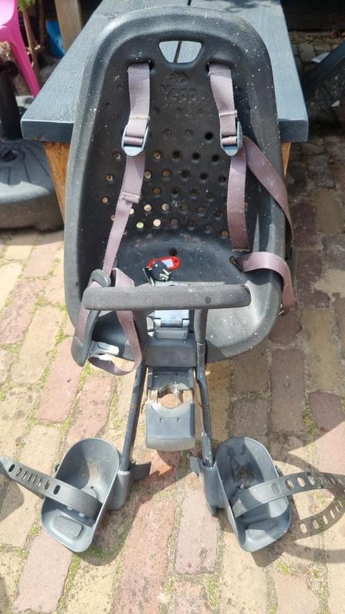Yepp kinderzitje met stuur bevestiging en sleuteltjes, Fietsen en Brommers, Fietsaccessoires | Fietsstoeltjes, Gebruikt, Ophalen