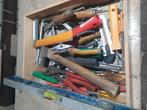 Te koop bakje met diverse hangereedschap, Doe-het-zelf en Verbouw, Ophalen, Gebruikt