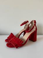 Alberville hakken suede ZGAN, Ophalen of Verzenden, Zo goed als nieuw, Schoenen met hoge hakken, Rood