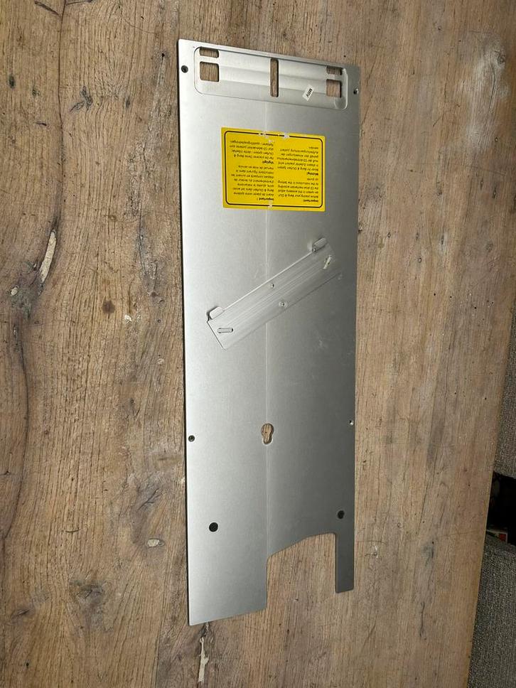 B&O Beosound 9000 muurbeugel verticaal., Audio, Tv en Foto, Cd-spelers, Zo goed als nieuw, Ophalen of Verzenden