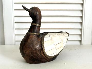 Vintage houten eend met parelmoer en koper beschikbaar voor biedingen