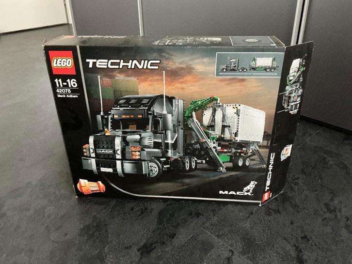lego technic truck Mack Anthem, Kinderen en Baby's, Speelgoed | Duplo en Lego, Zo goed als nieuw, Ophalen