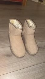 Boots maar 39, Ophalen, Zo goed als nieuw, Zwart