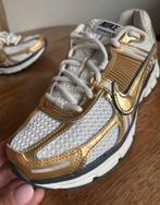Origineel nike sneakers maat 40, Kleding | Dames, Schoenen, Ophalen of Verzenden, Zo goed als nieuw, Zwart