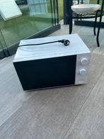 Magnetron 700W, Witgoed en Apparatuur, Magnetrons, Ophalen, Minder dan 45 cm, Zo goed als nieuw, Draaiplateau
