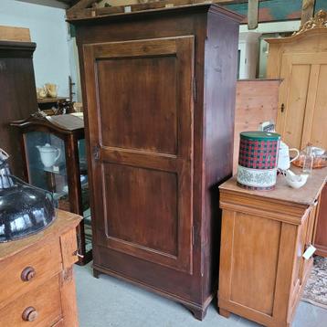 Brocante oude boeren smalle eendeurskast servieskast kast beschikbaar voor biedingen