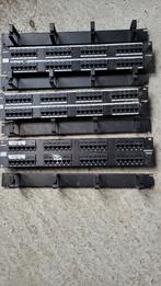 Patchpanel 48 poorts en kabel geleiders, Ophalen of Verzenden, Gebruikt