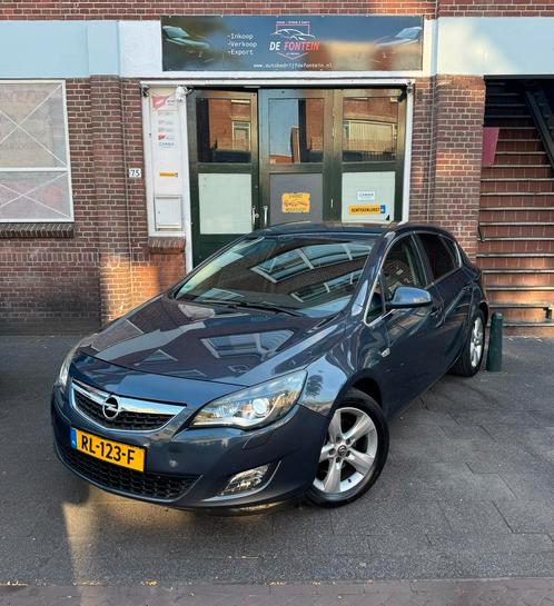 Opel Astra 1.6 Turbo Cosmo AUT 2010 Led/Xenon/Boekjes, Auto's, Opel, Bedrijf, Astra, ABS, Airbags, Airconditioning, Boordcomputer