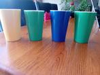 4 melkbekers /beker/2 groen,1 blauw,1 geel /NIEUW /vintage, Huis en Inrichting, Nieuw, Ophalen of Verzenden, Effen, Kop(pen) en/of Schotel(s)