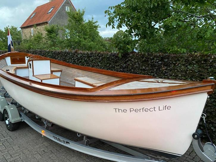 Prachtige Amstelsloep 770 incl. dubbelastrailer!, Watersport en Boten, Sloepen, Gebruikt, 10 tot 30 pk, 6 meter of meer, Binnenboordmotor