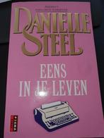 Spannende roman van Danielle Steel, Ophalen of Verzenden, Zo goed als nieuw