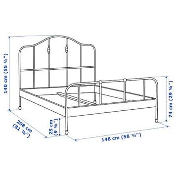 Ikea SAGTUA bed frame met latte bodems - afbeelding 3